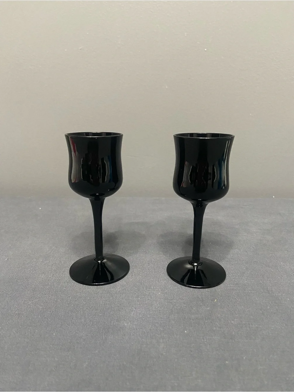 AMERICAN MANOR 2 ebony black glass cordial liqueur stemware amethyst MCM 1960-70